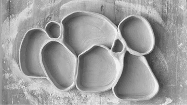 Clay - Hand building a trinket dish or food sharing plate with Vanessa Jones